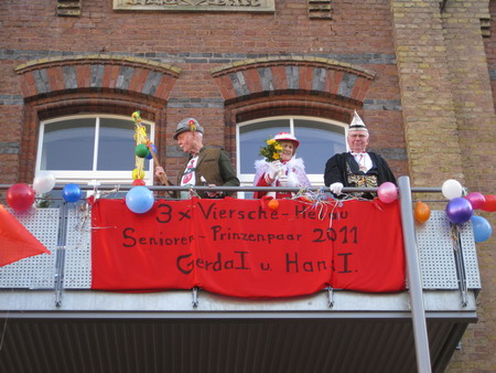 Fahnegruppe-2011-Prinz-Hans[1]