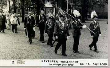 Fahnengruppe-Kevelaer-Wallf.-2000[1]
